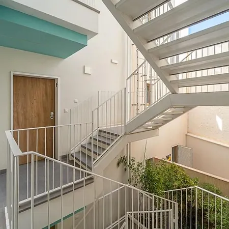 Bright In - Tcm Apartment *